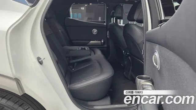 Genesis GV60 Standard — Фото автомобиля 11