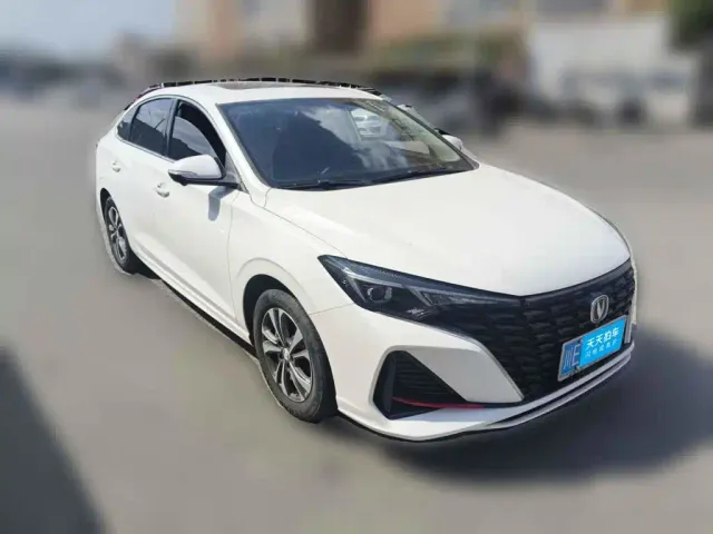 Changan Eado — Фото автомобиля 3