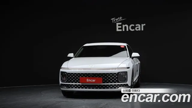 Hyundai Grandeur Grandeur (GN7) 2.5 Бензин 2WD — Фото автомобиля 3