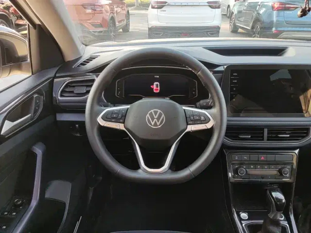 Volkswagen Tharu — Фото автомобиля 10