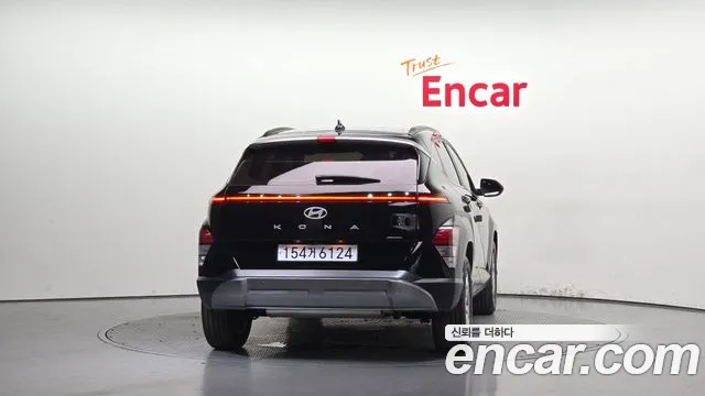 Hyundai Kona Kona (SX2) Бензин 2.0 2WD — Фото автомобиля 2