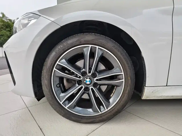 BMW BMW 1 Series 2020 Model 120i M Sport Package — Фото автомобиля 15
