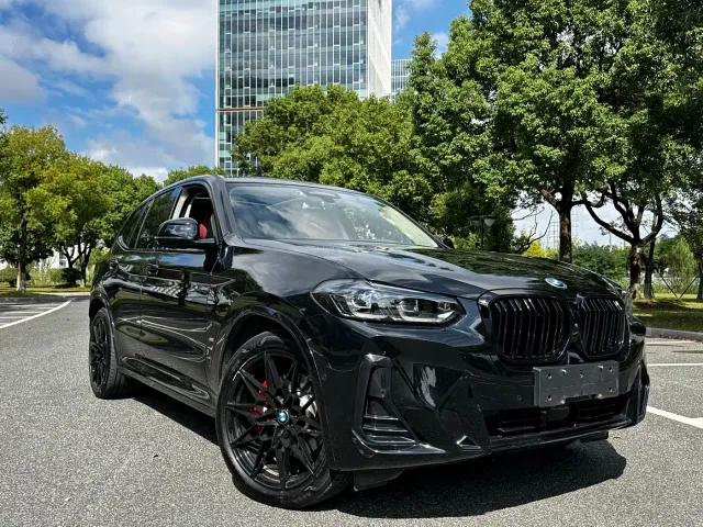 BMW iX3 — Фото автомобиля 4