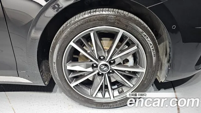 Hyundai Grandeur — Фото автомобиля 17