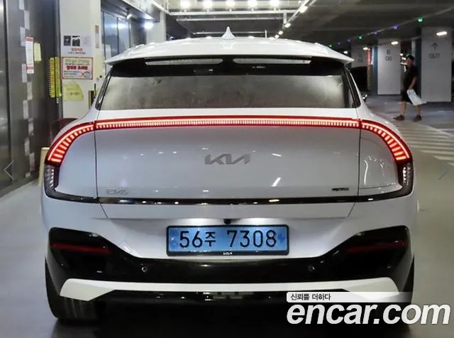 Kia EV6 — Фото автомобиля 5