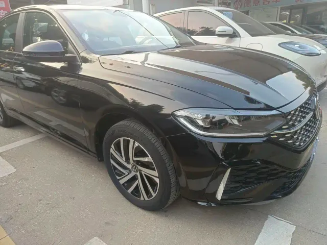 Volkswagen Lavida — Фото автомобиля 2
