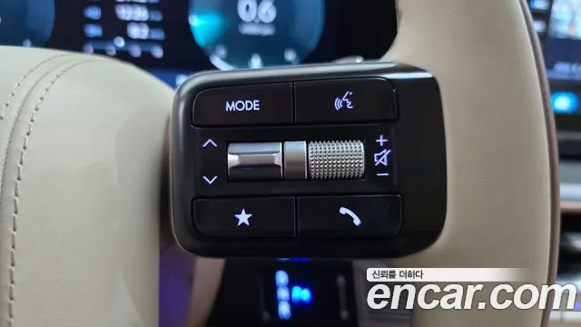Hyundai Grandeur Grandeur (GN7) 2.5 Бензин 2WD — Фото автомобиля 13