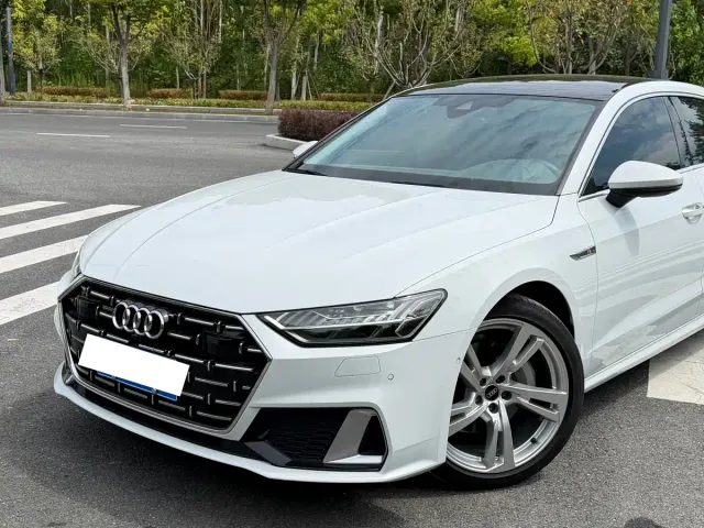 Audi A7L — Фото автомобиля 18