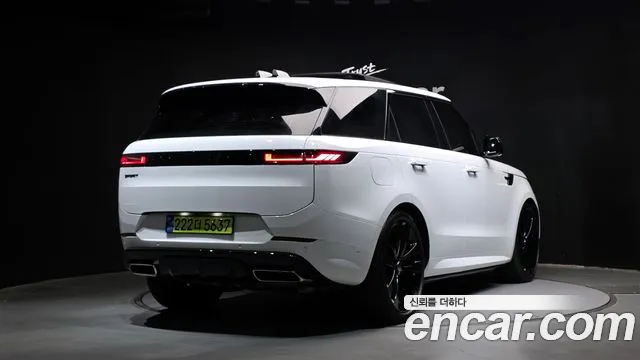 Land Rover Range Rover Sport — Фото автомобиля 2