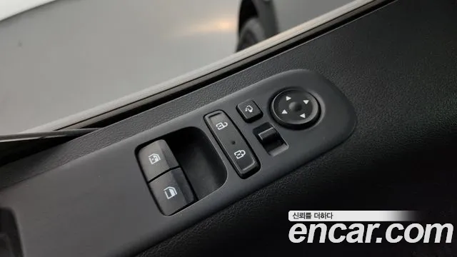 Hyundai Staria — Фото автомобиля 30