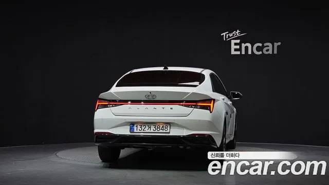 Hyundai Avante CN7 — Фото автомобиля 4