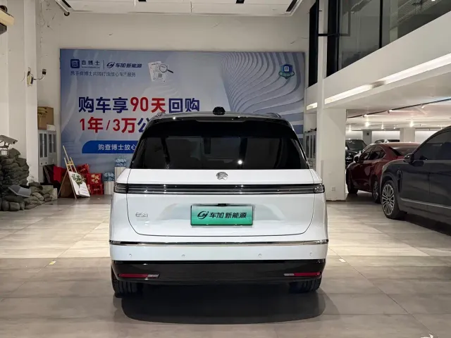 Nio ES8 — Фото автомобиля 8