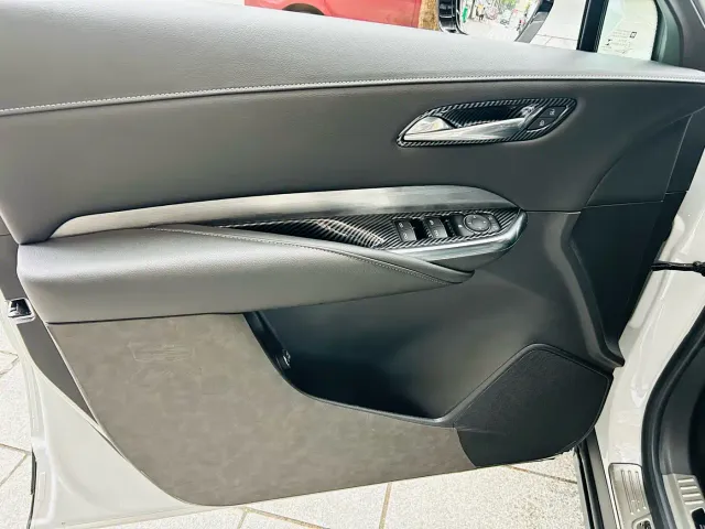 Cadillac XT4 — Фото автомобиля 9