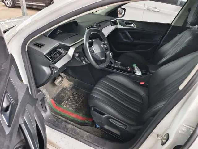 Peugeot 408 — Фото автомобиля 15
