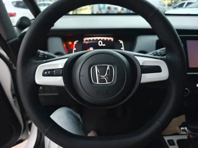 Honda Fit — Фото автомобиля 11