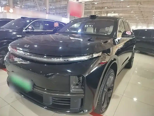 Фотография автомобиля — Li Auto L7