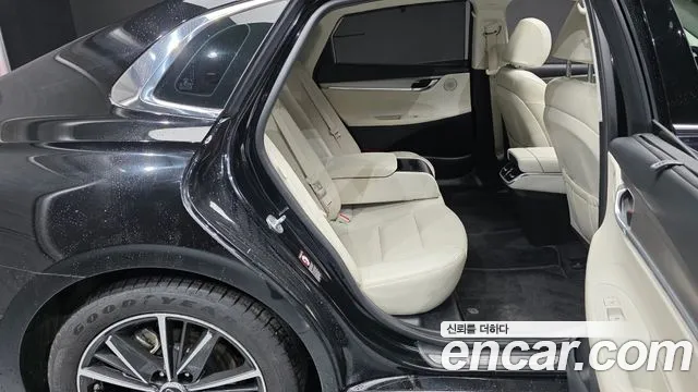 Hyundai Grandeur New — Фото автомобиля 17