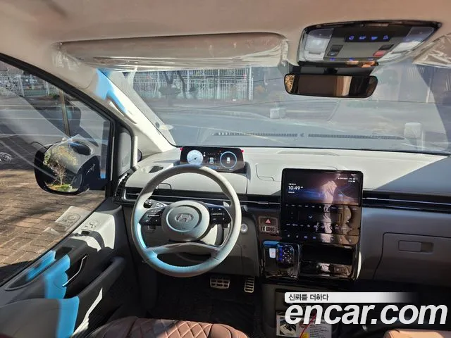 Hyundai Staria Staria 4WD Lounge 9 мест — Фото автомобиля 11