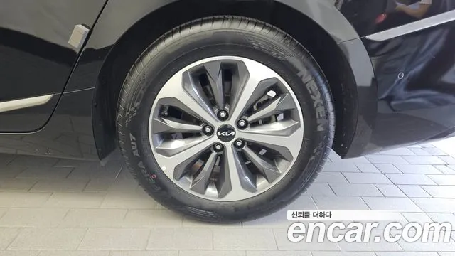 Kia K8 K8 Hybrid — Фото автомобиля 6