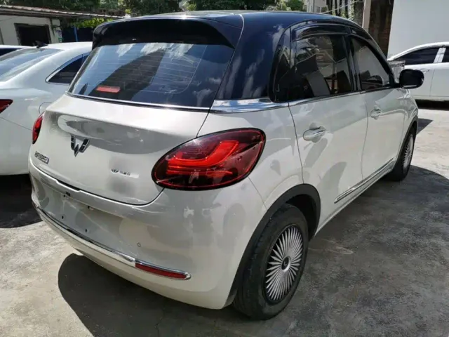 Wuling Motors Wuling Bingo 2023 203km Comfort Version — Фото автомобиля 6