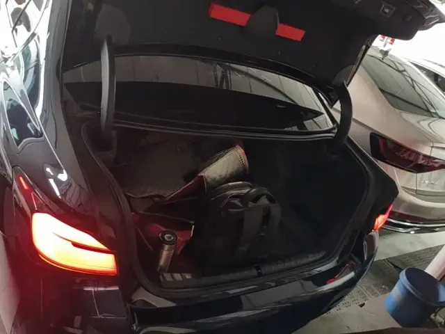 BMW 5 Series — Фото автомобиля 18