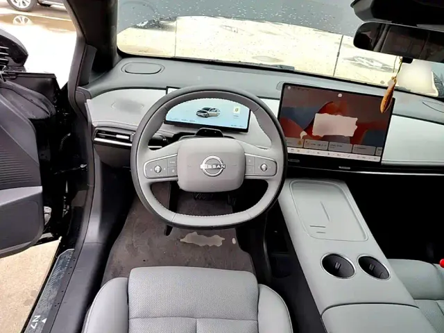 Nissan N7 — Фото автомобиля 10