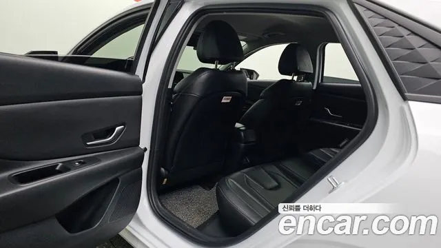 Hyundai AVANTE Новый Avante (CN7) — Фото автомобиля 26