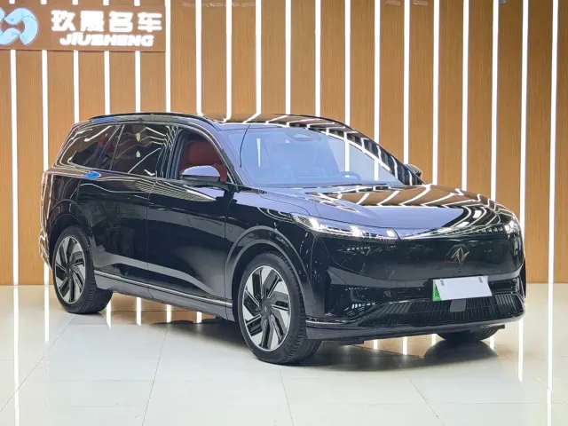 Dongfeng eπ 008 — Фото автомобиля 3
