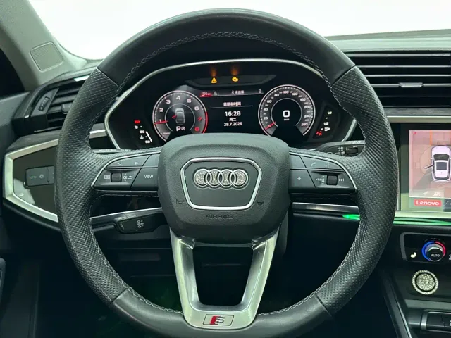 Audi Q3 Sportback — Фото автомобиля 11