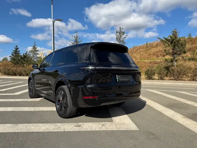 Li Auto L9 — Фото автомобиля 4