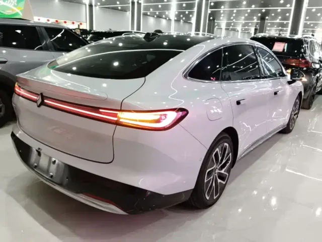 Baojun Xiangjing — Фото автомобиля 6