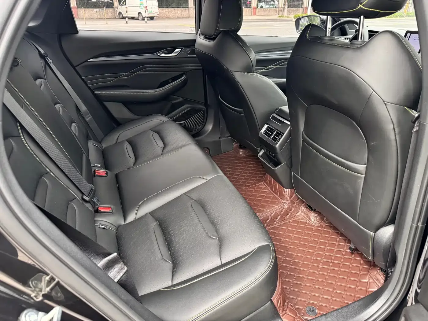 Geely Xing Rui 2023 1.5TD Kunlun Edition — Фото автомобиля 12