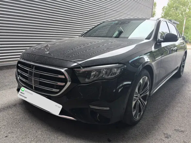 Фотография автомобиля — Mercedes-Benz E-Class