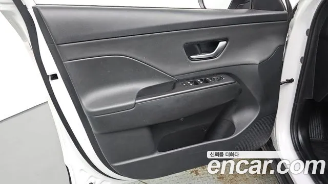 Hyundai Kona SX2 — Фото автомобиля 13