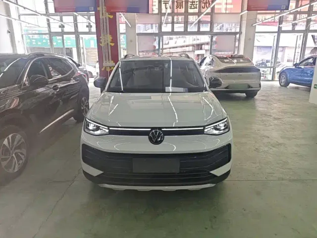 Volkswagen Tharu — Фото автомобиля 2
