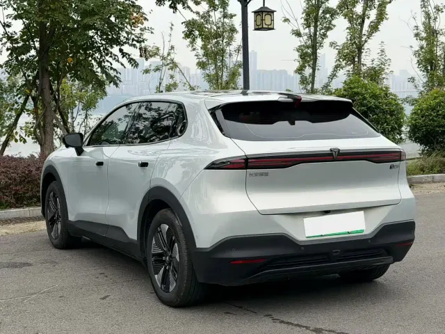 Deepal S05 — Фото автомобиля 9