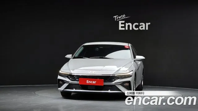 Hyundai Avante CN7 — Фото автомобиля 3