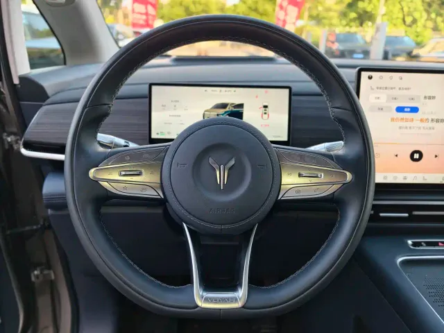 Voyah Dreamer — Фото автомобиля 8