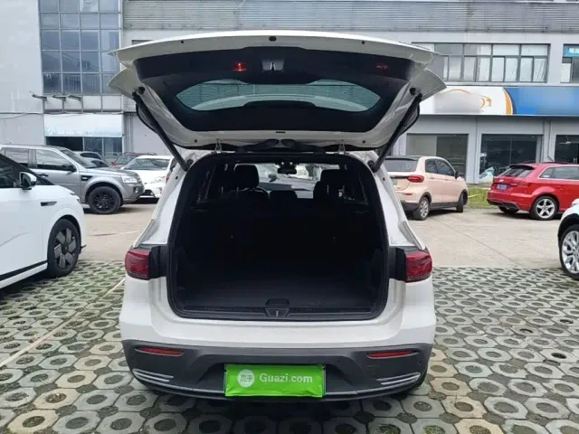 Mercedes-Benz EQB — Фото автомобиля 11