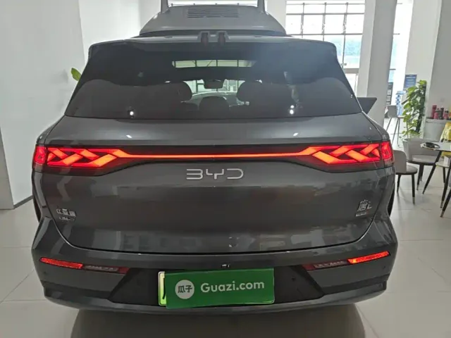 BYD Tang L — Фото автомобиля 5