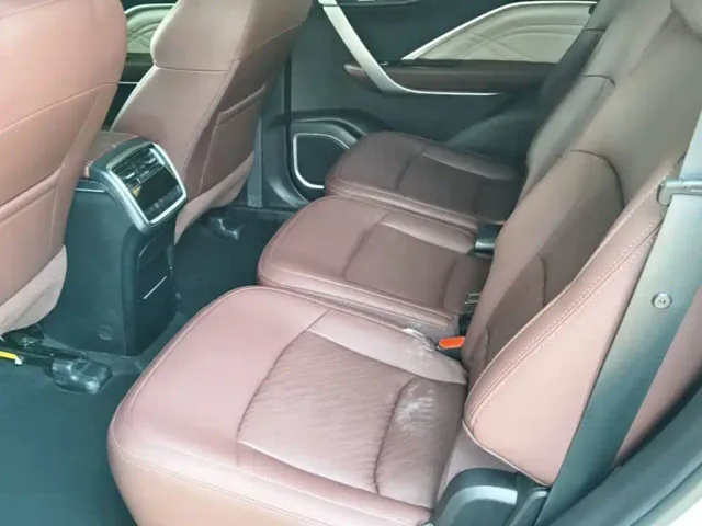 Geely Jiaji — Фото автомобиля 16