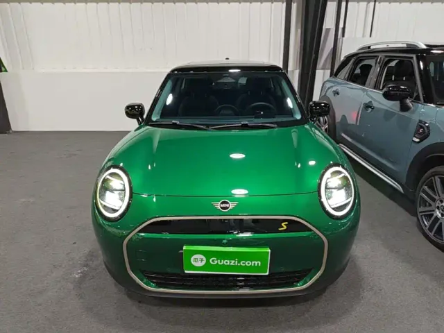 MINI Cooper — Фото автомобиля 2