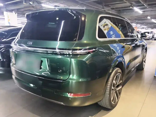 Li Auto L9 — Фото автомобиля 6