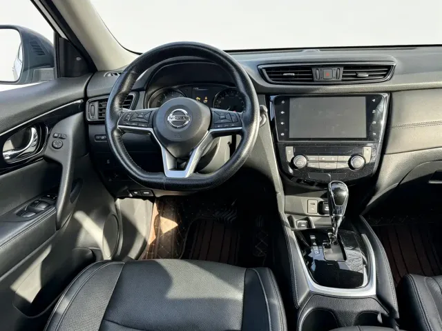 Nissan X-Trail — Фото автомобиля 8