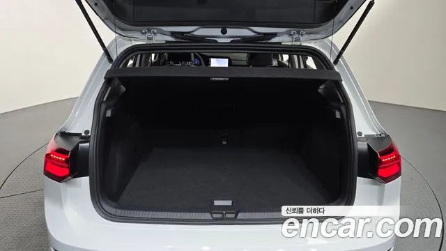 Volkswagen Golf — Фото автомобиля 26