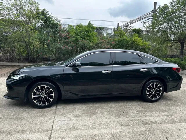 Toyota Avalon — Фото автомобиля 7