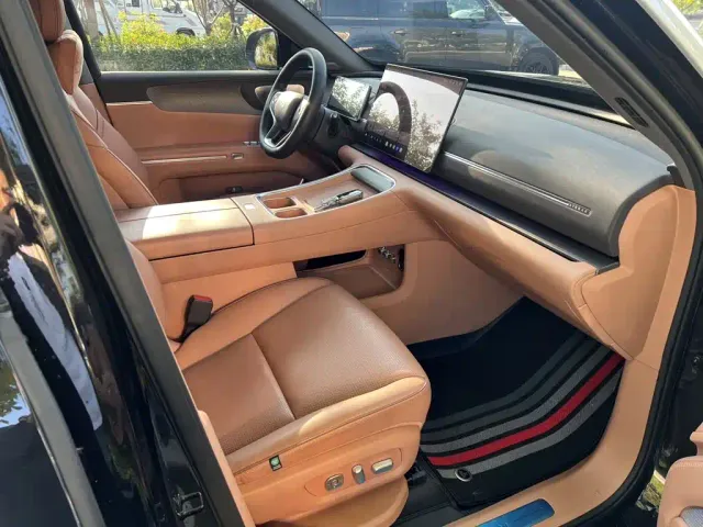 Leapmotor D Series — Фото автомобиля 9