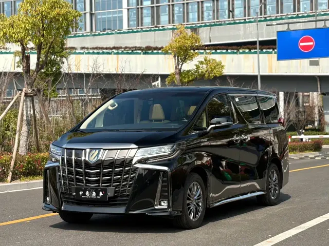 Фотография автомобиля — Toyota Alphard