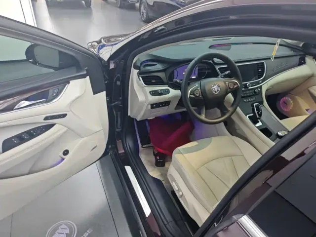 Buick LaCrosse — Фото автомобиля 15