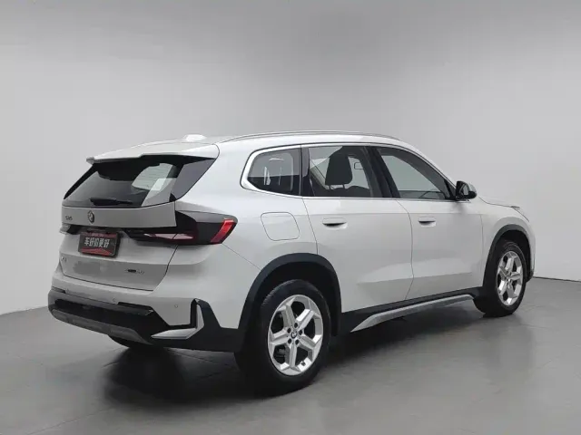 BMW X1 — Фото автомобиля 2